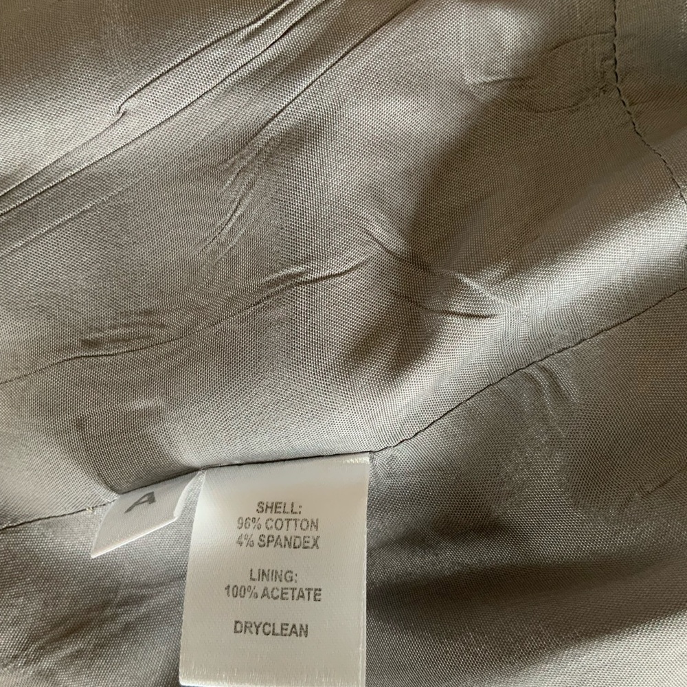 Ladies Suit - Picture 12 of 16